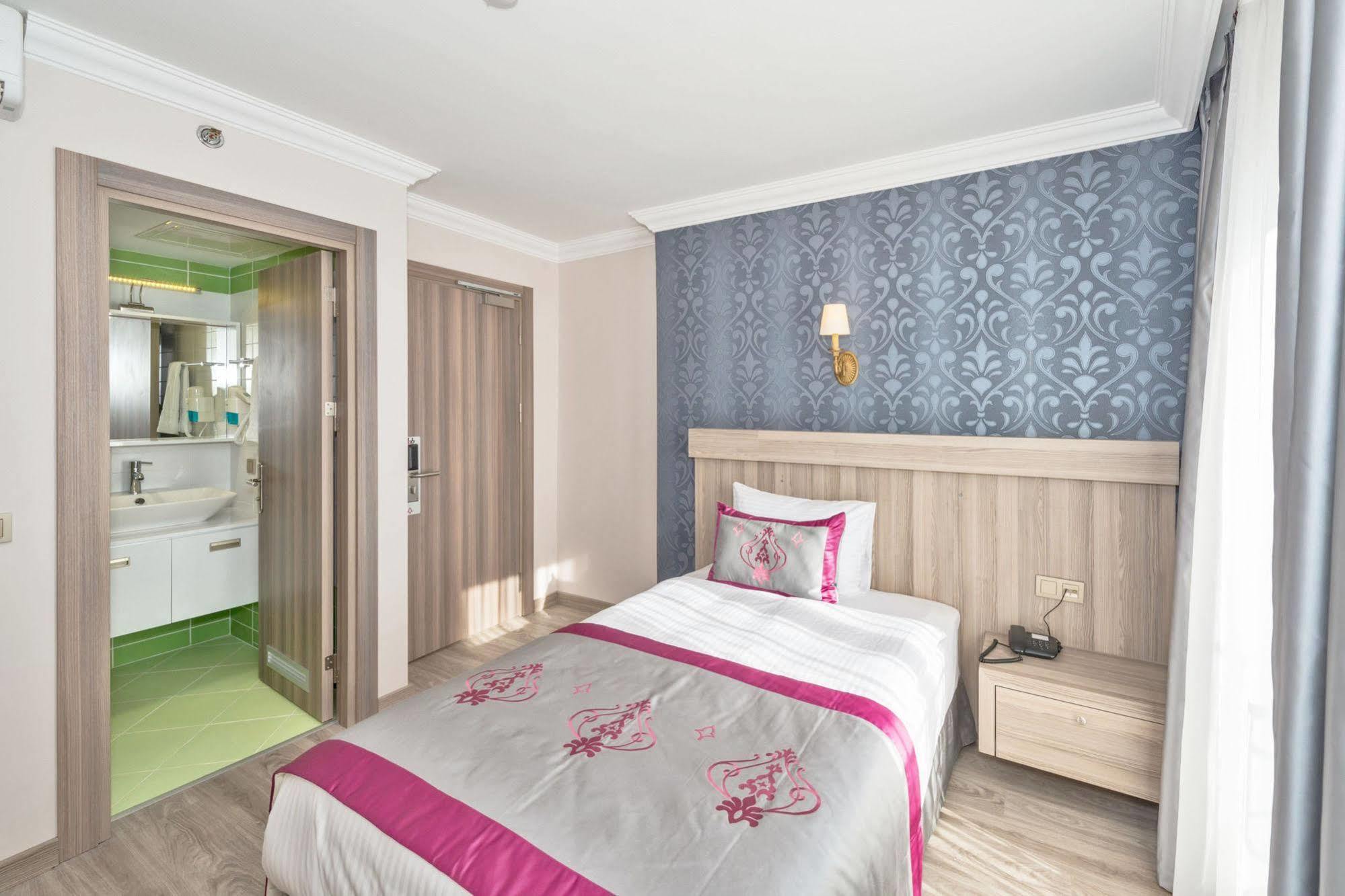 Dab Hotel Istanboel